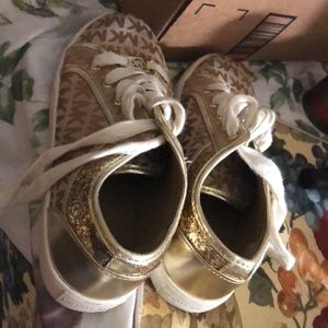 Non-original Mk shoes